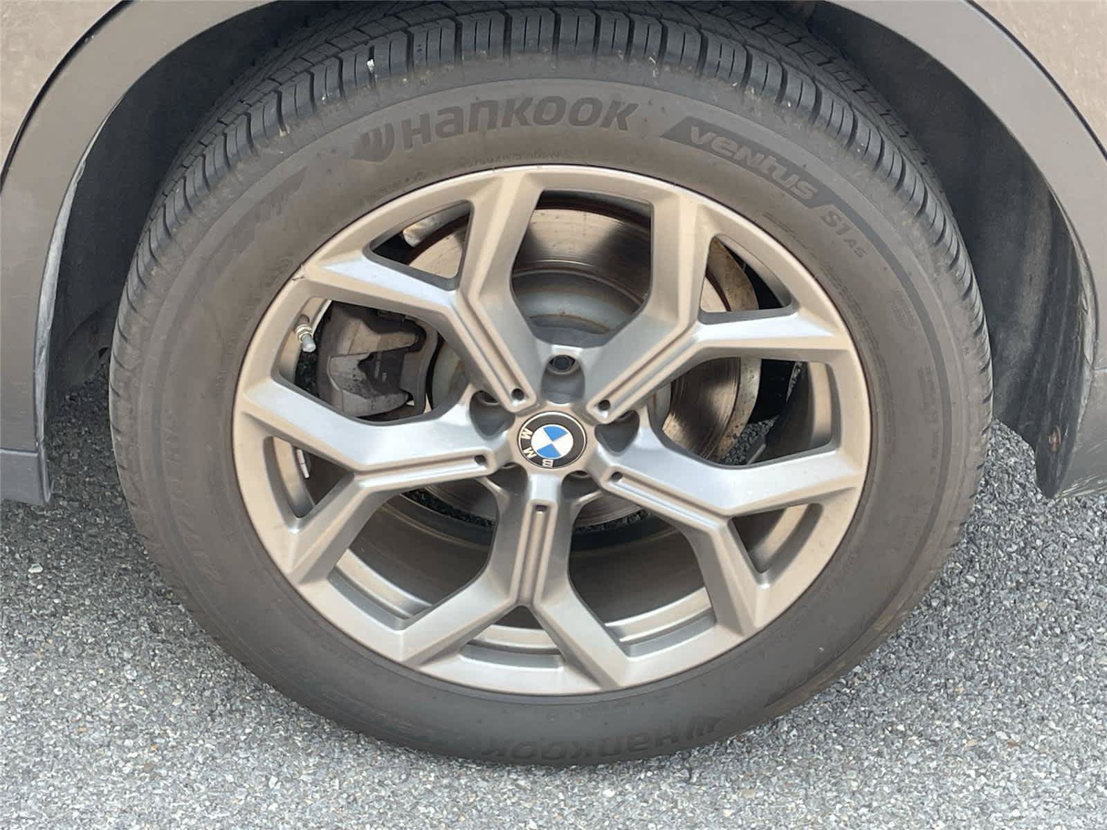 Used 2022 BMW X3 xDrive30i w/ Premium Package 2 (ZPA) AWD/4WD image 11