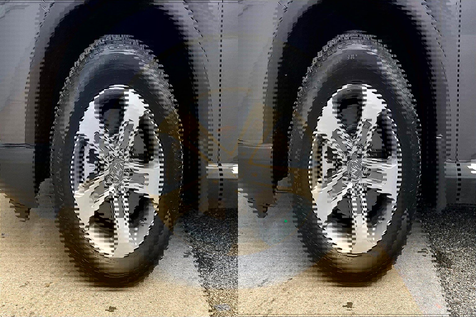 Used 2024 Honda Pilot EX-L image 11