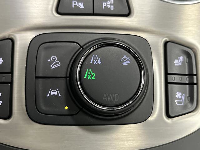 Used 2024 GMC Terrain Denali w/ Denali Premium Package image 24