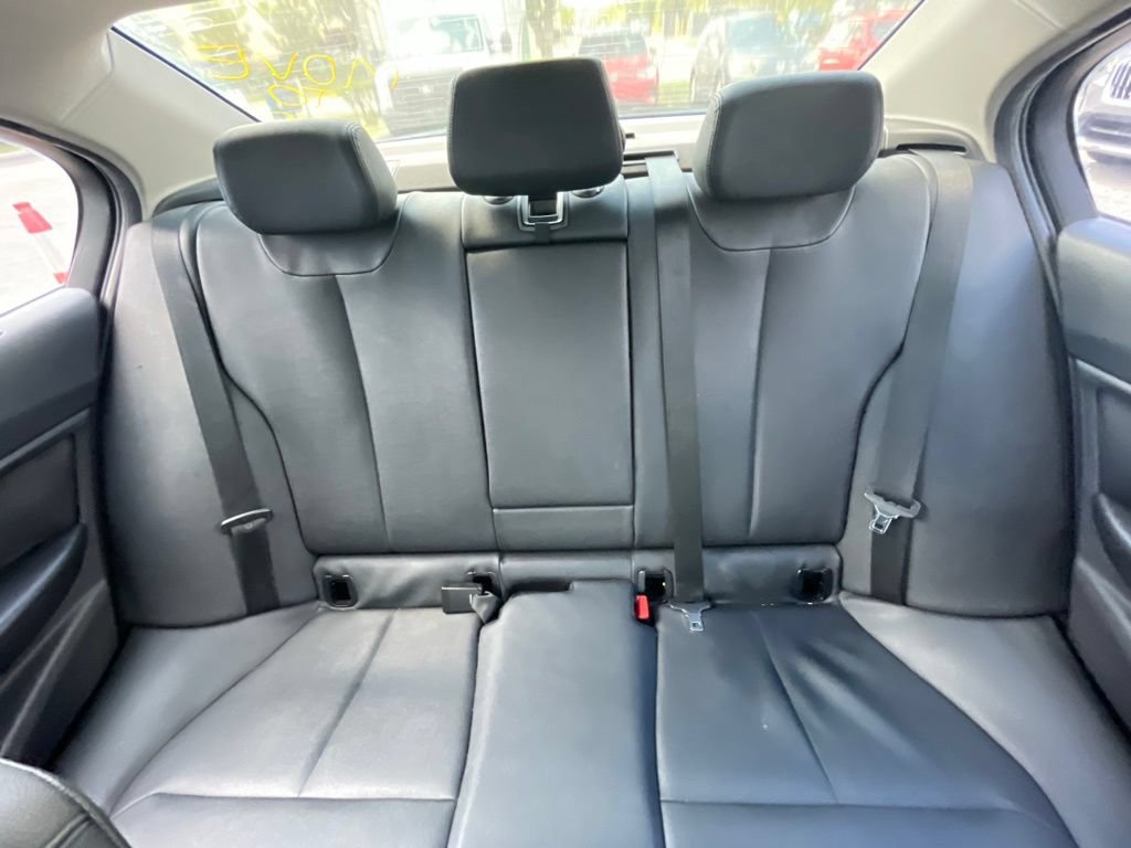 Used 2013 BMW 328i Sedan RWD image 9