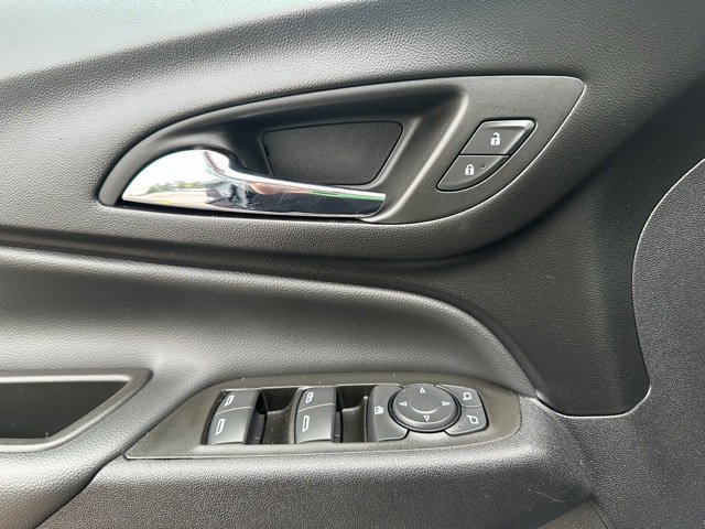 Used 2024 Chevrolet Equinox LT image 19