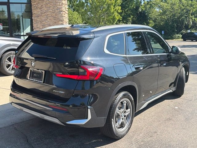 Used 2024 BMW X1 xDrive28i AWD/4WD image 7