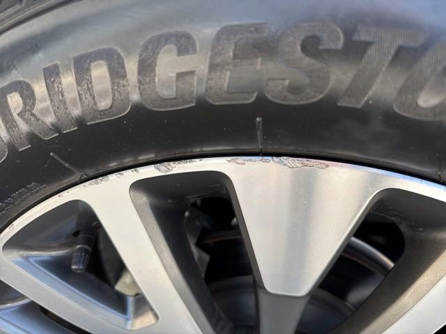 Used 2021 Ford Escape Titanium w/ Class II Trailer Tow Package image 16