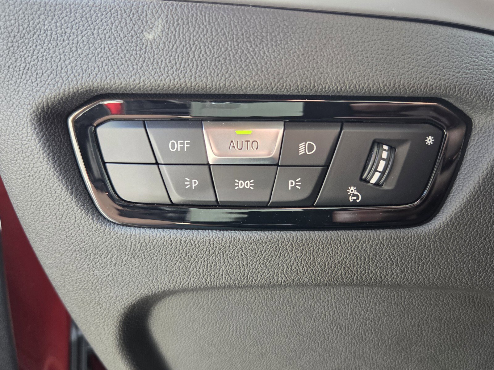 Certified 2025 BMW 230i Coupe image 21