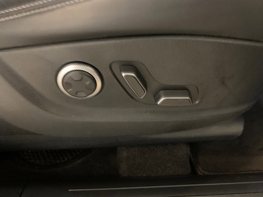 Used 2023 Genesis GV70 3.5T Sport w/ Sport Prestige Package image 62