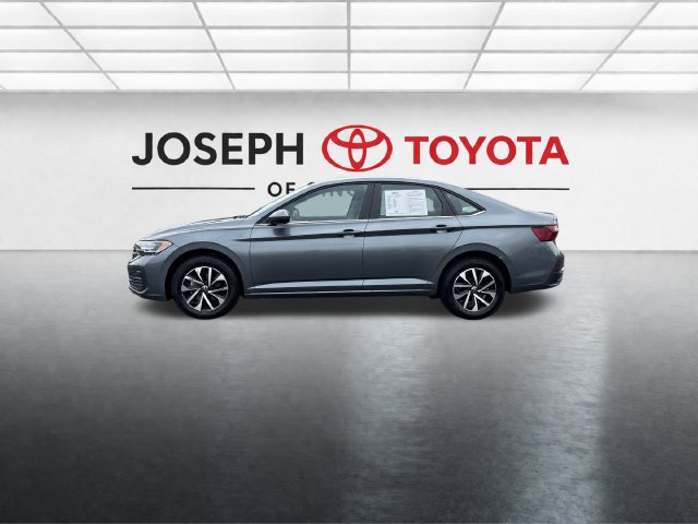Used 2024 Volkswagen Jetta S FWD image 2