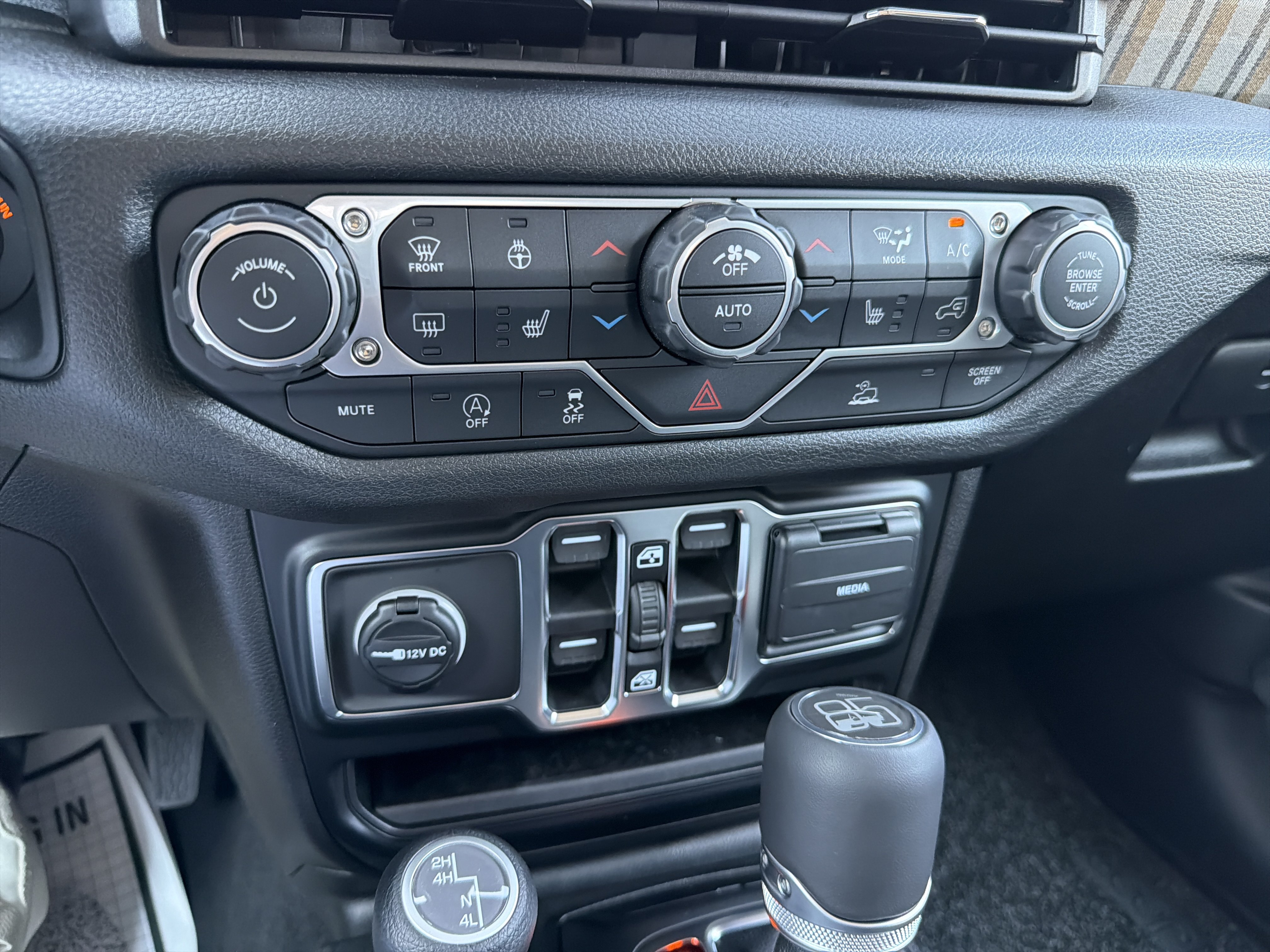 Used 2026 Jeep Gladiator Sport AWD/4WD image 20