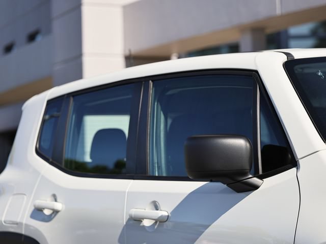 Used 2022 Jeep Renegade Sport AWD/4WD image 3