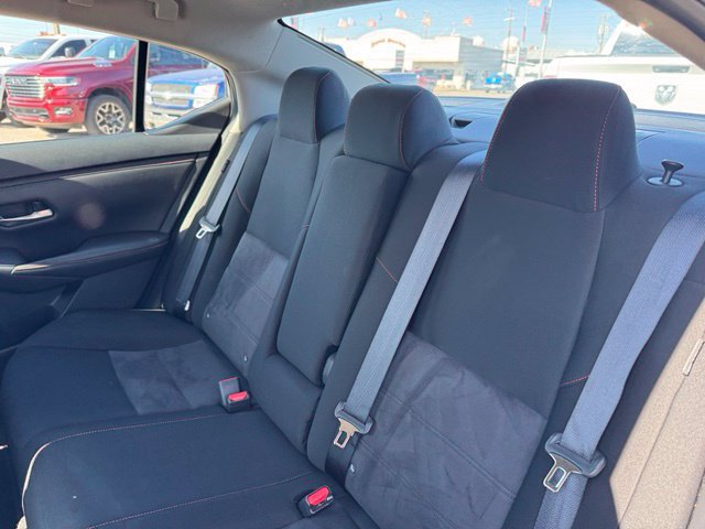 Used 2025 Nissan Sentra SR FWD image 11