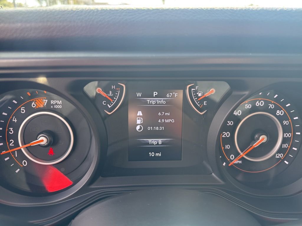 Used 2025 Jeep Wrangler Sport image 17