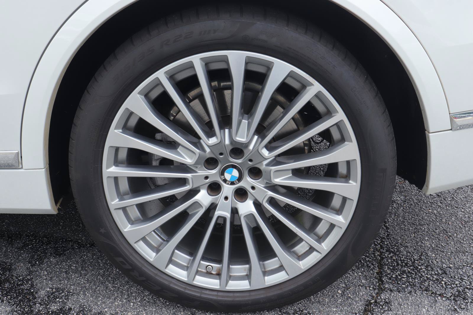 Used 2024 BMW X7 xDrive40i w/ Premium Package AWD/4WD image 43