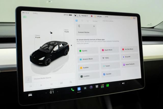Used 2022 Tesla Model Y Performance AWD/4WD image 30