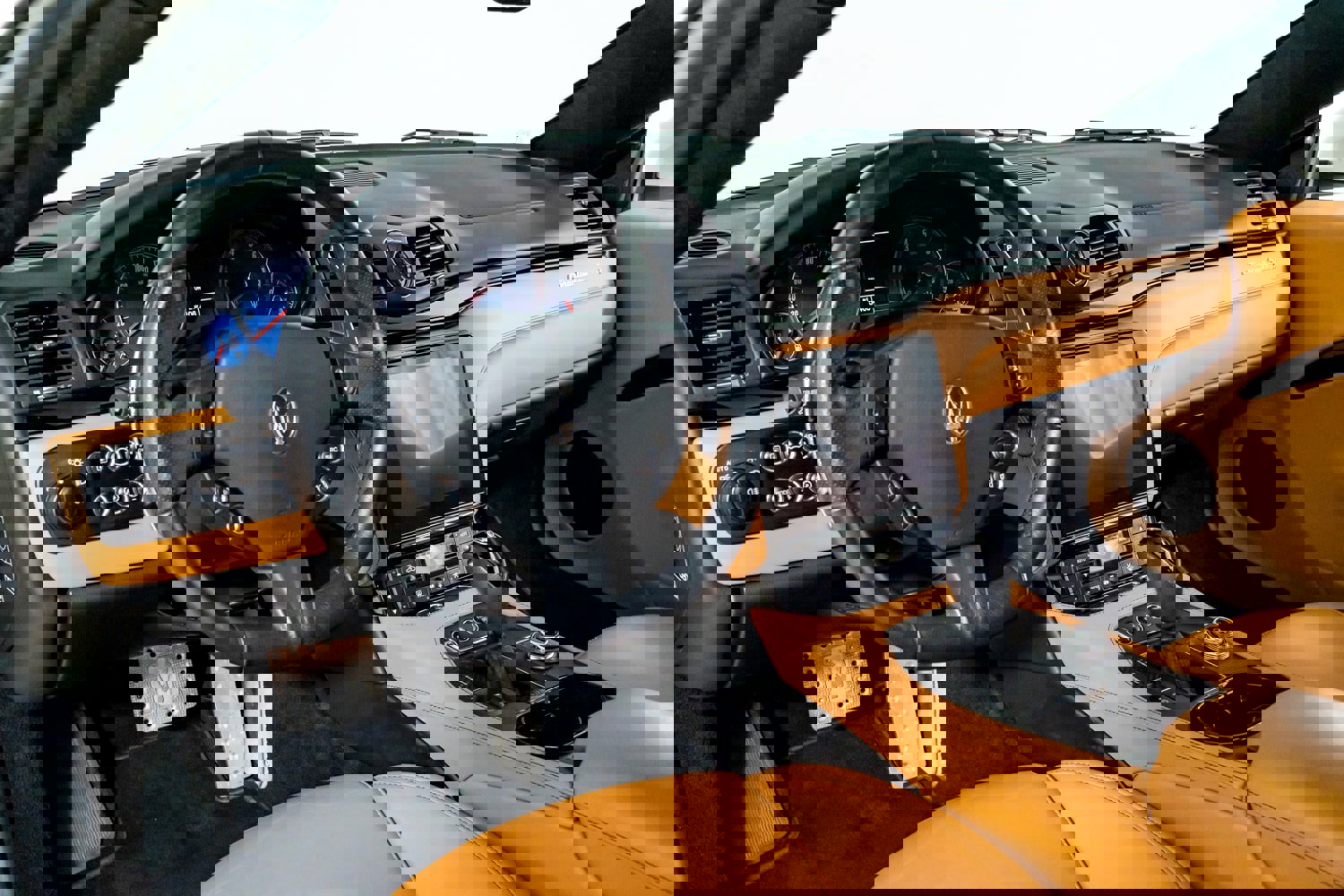 Used 2018 Maserati GranTurismo Sport image 18