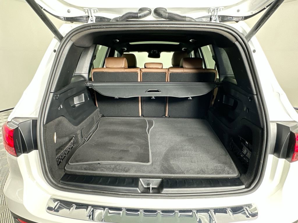 Used 2026 Mercedes-Benz GLB 250 4MATIC image 25