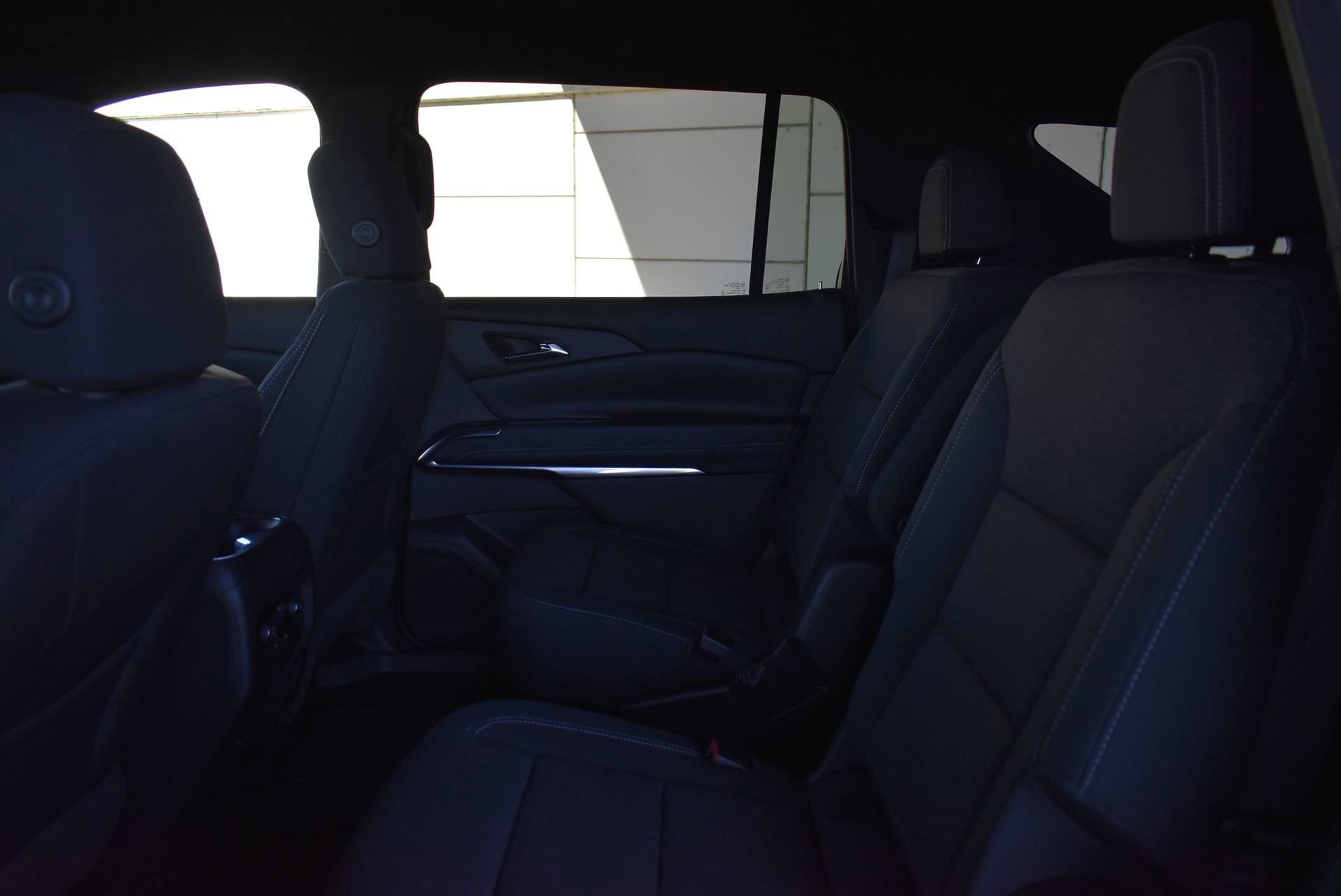 New 2026 Chevrolet Traverse LT w/ LPO, Floor Liner Package FWD image 17