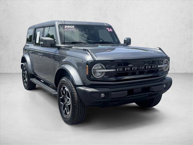 Used 2024 Ford Bronco Outer Banks AWD/4WD image 3