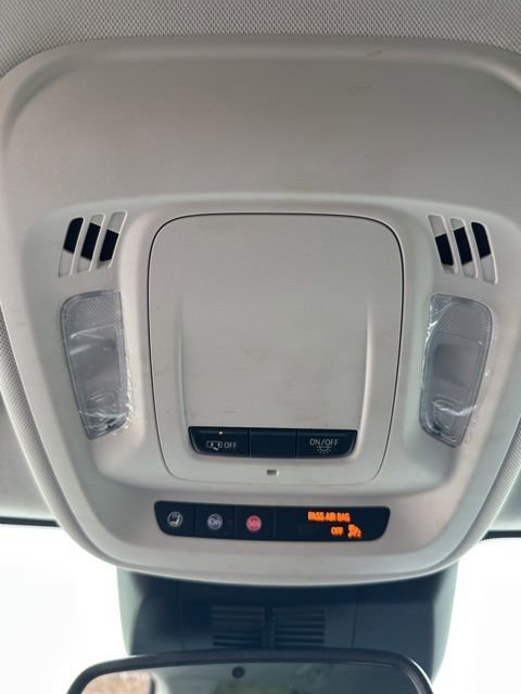 Used 2025 Buick Envision Preferred image 30