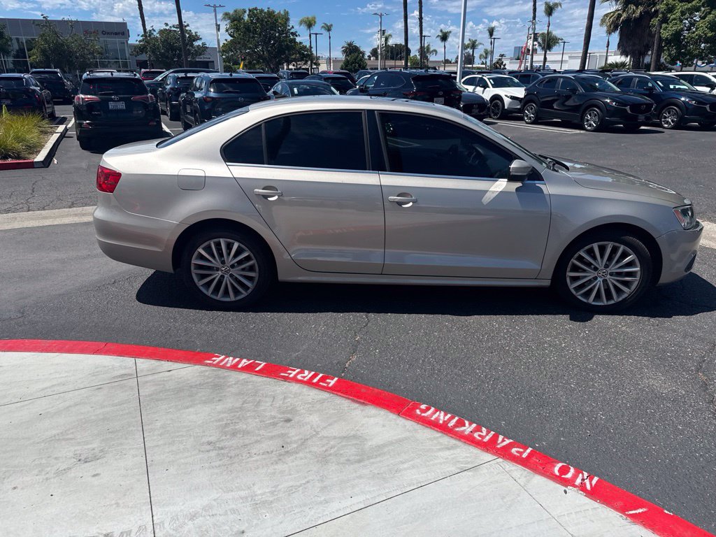 Used 2013 Volkswagen Jetta SEL FWD image 29
