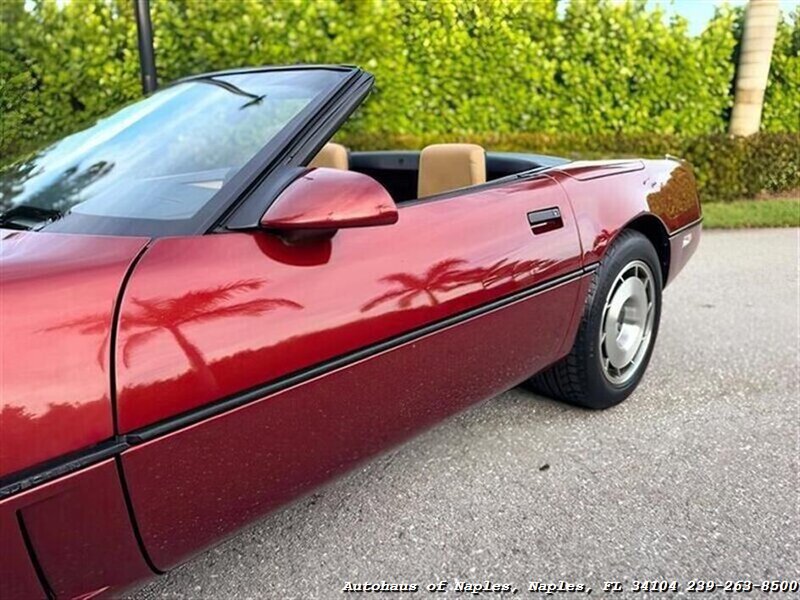 Used 1987 Chevrolet Corvette Convertible RWD image 32
