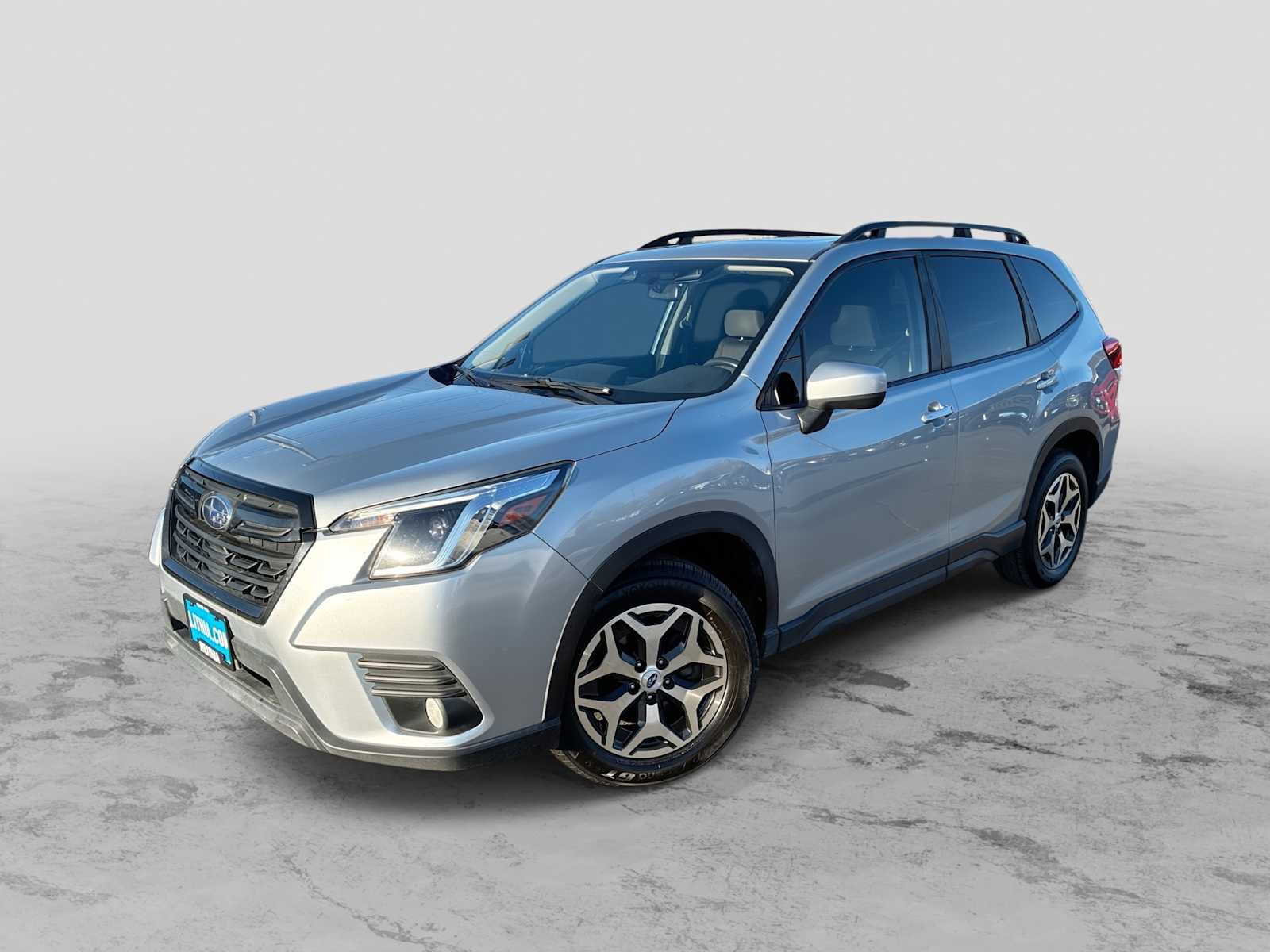 Used 2022 Subaru Forester Premium AWD/4WD image 1