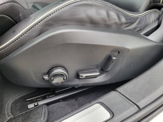 Used 2019 Volvo S60 T5 R-Design image 23