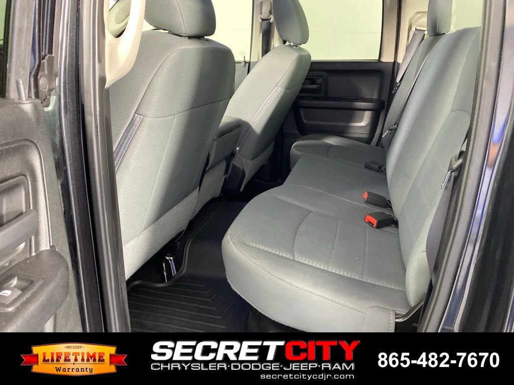 Used 2016 RAM 1500 Express RWD image 28