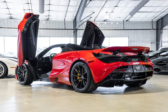 Used 2022 McLaren 720S Performance RWD image 4