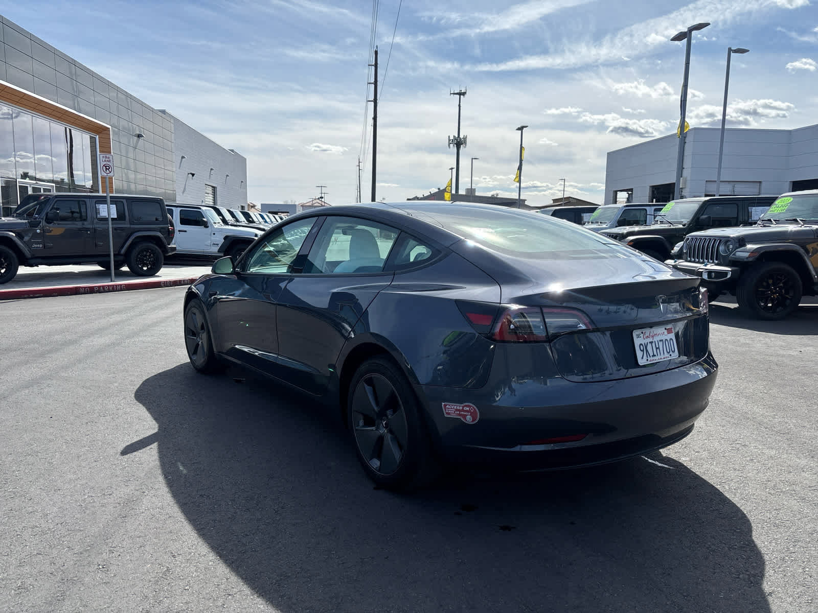 Used 2023 Tesla Model 3 Standard Range image 7