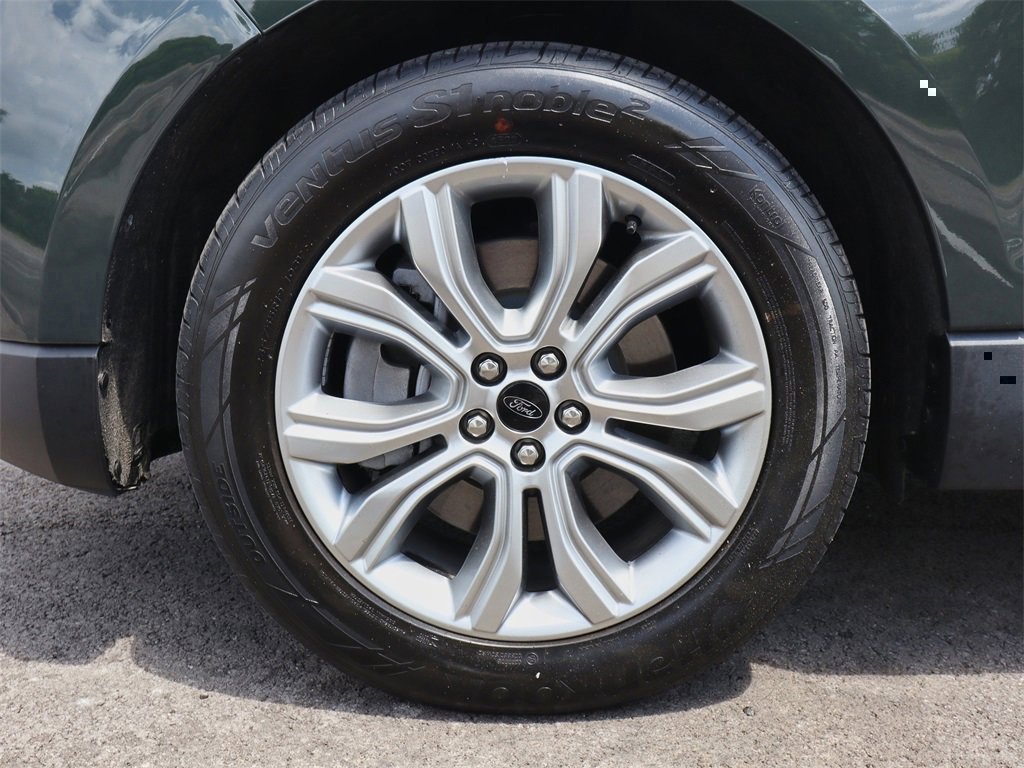 Used 2024 Ford Edge Titanium image 12