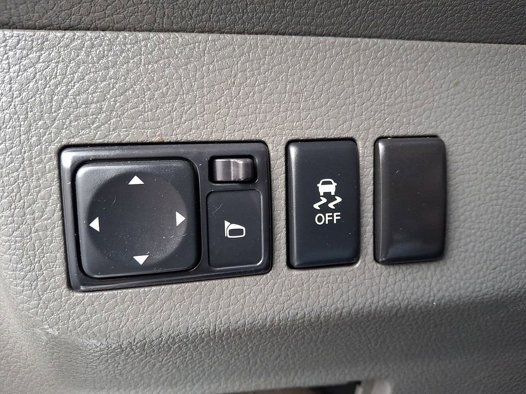 Used 2018 Nissan NV 2500 SV image 23