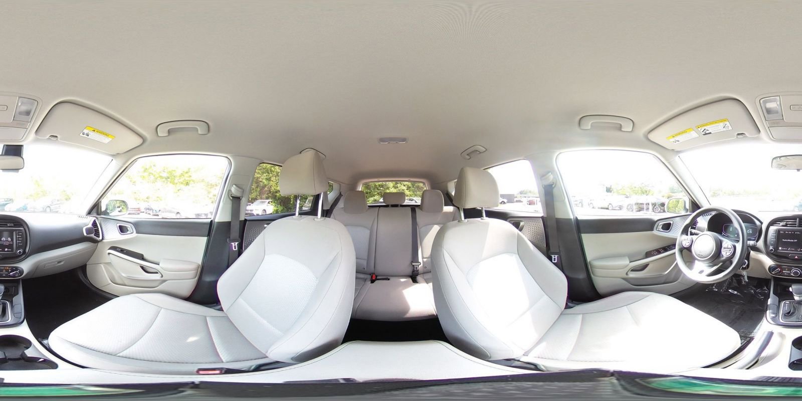 Used 2025 Kia Soul LX w/ LX Technology Package FWD image 39