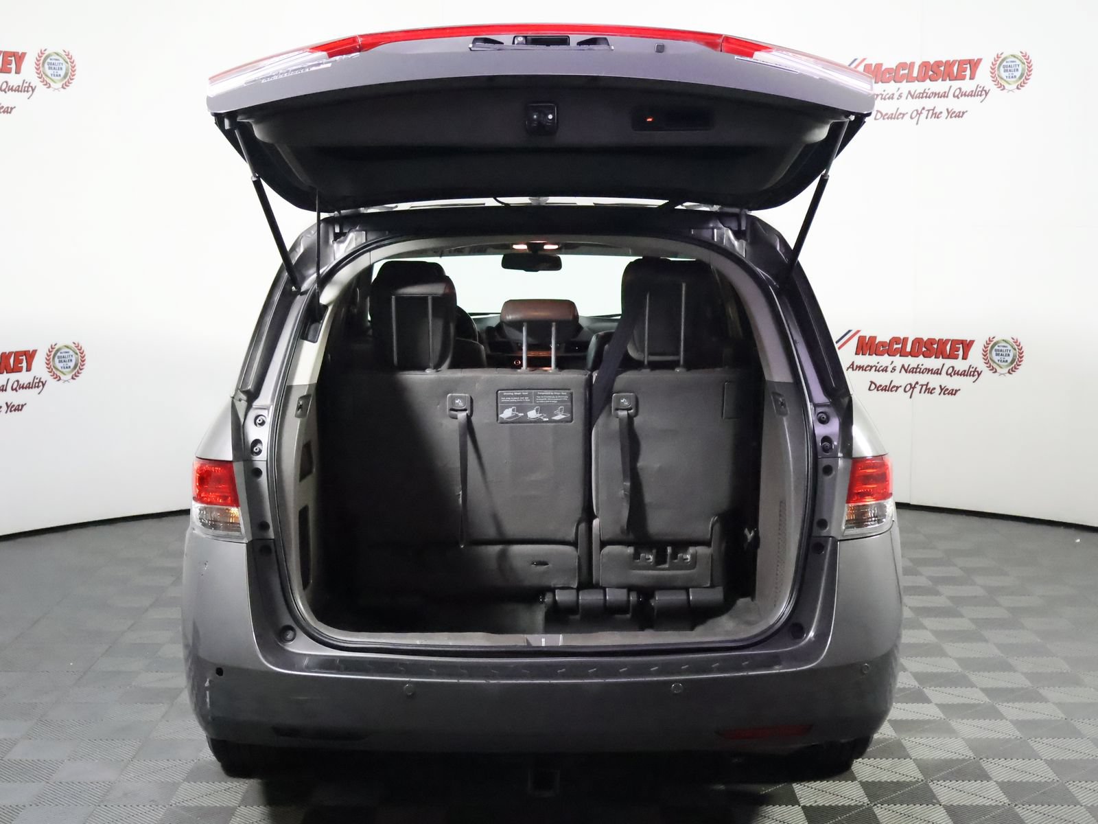 Used 2016 Honda Odyssey Touring image 12