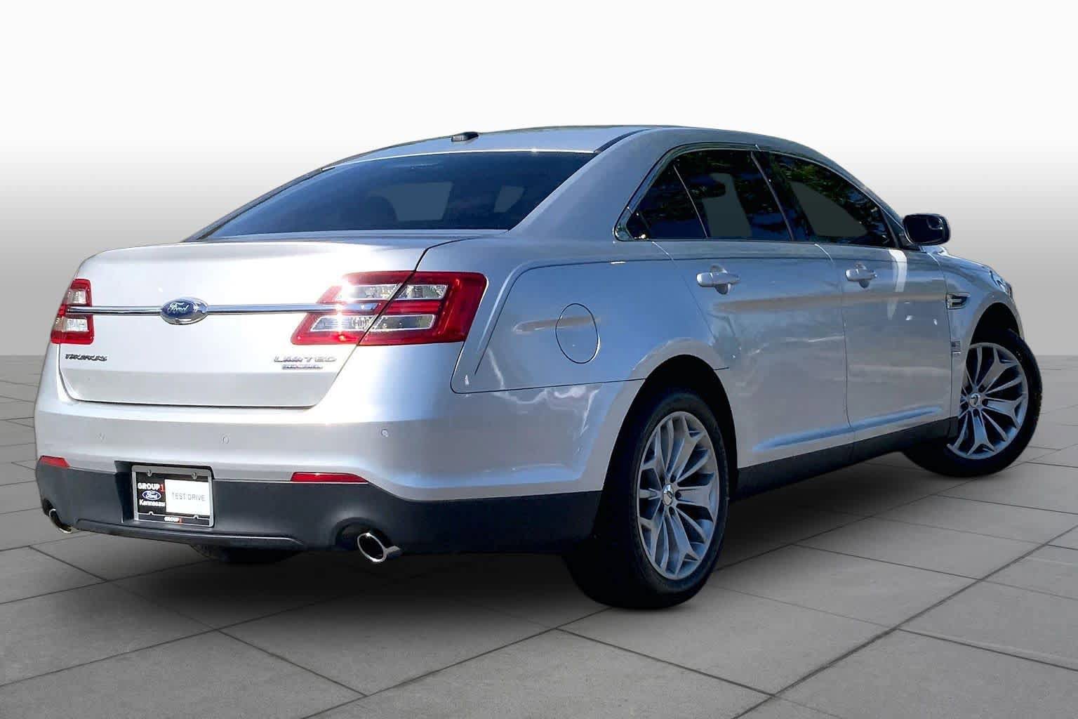 Used 2014 Ford Taurus Limited FWD image 12
