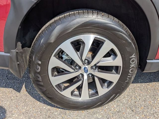 Used 2025 Subaru Outback Premium AWD/4WD image 12