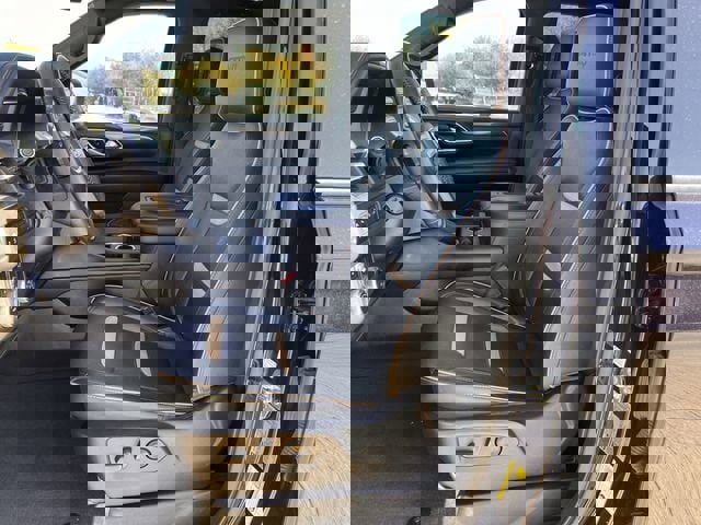 Used 2022 GMC Yukon AT4 image 25