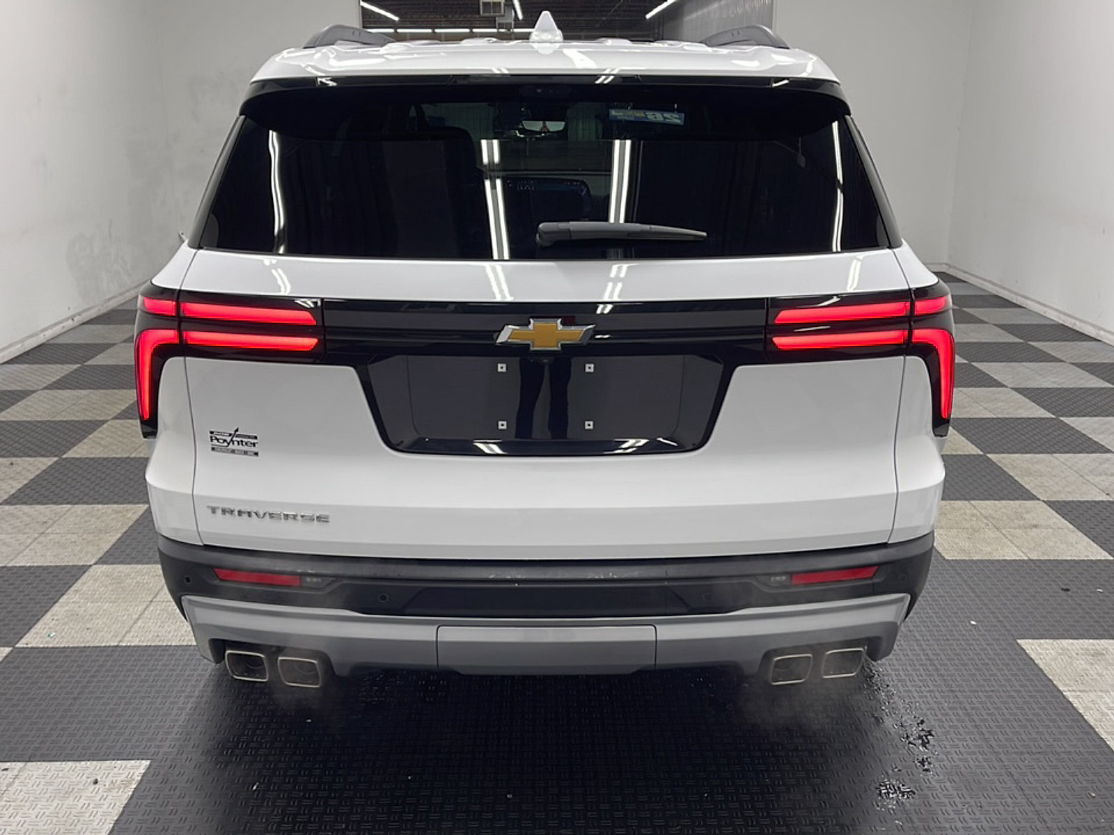Used 2026 Chevrolet Traverse LT w/ Driver Confidence Package FWD image 18