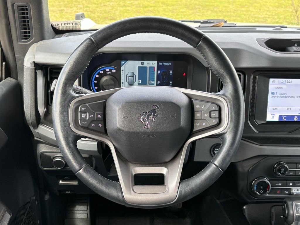 Used 2022 Ford Bronco Black Diamond w/ Sasquatch Package image 15