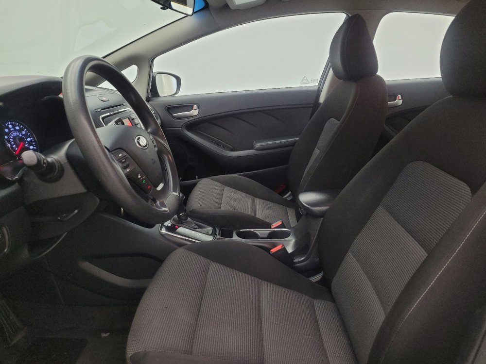 Used 2017 Kia Forte LX image 17