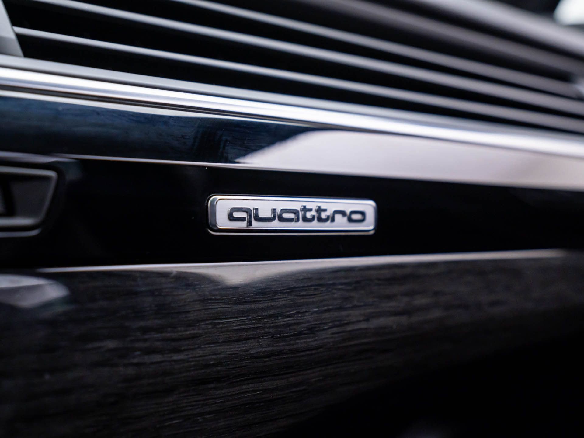 Used 2018 Audi Q7 3.0T Premium Plus w/ Premium Plus Package image 33