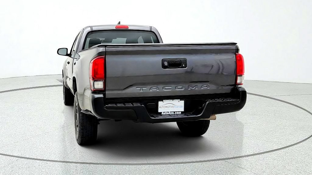 Used 2018 Toyota Tacoma SR RWD image 6