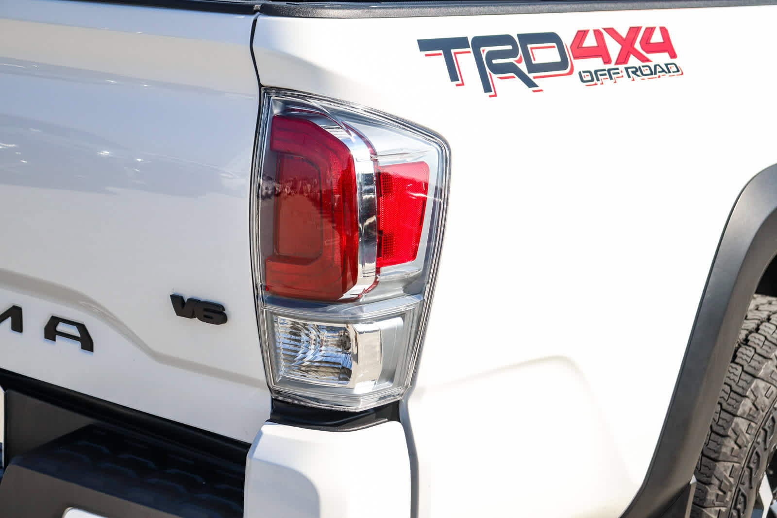 Used 2023 Toyota Tacoma TRD Off-Road image 10