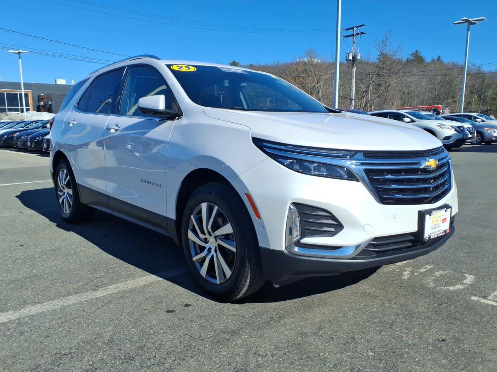 Used 2023 Chevrolet Equinox Premier image 3