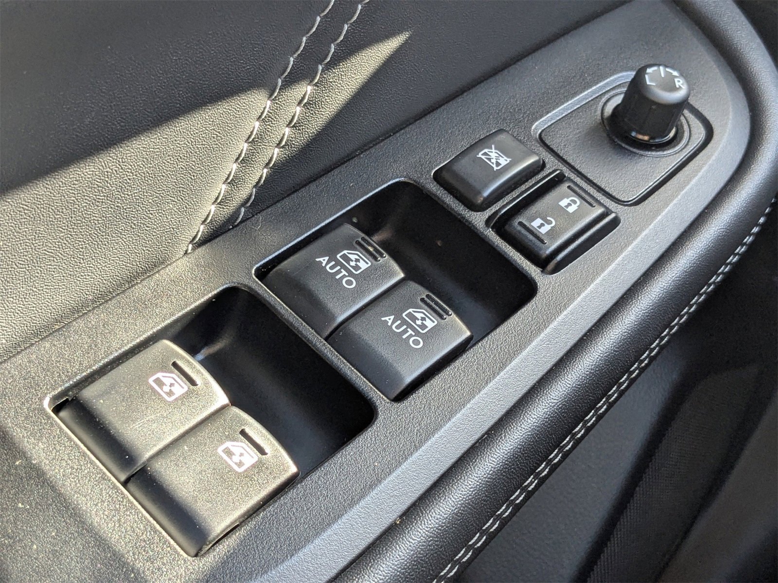 Used 2018 Subaru Outback 2.5i Limited image 27