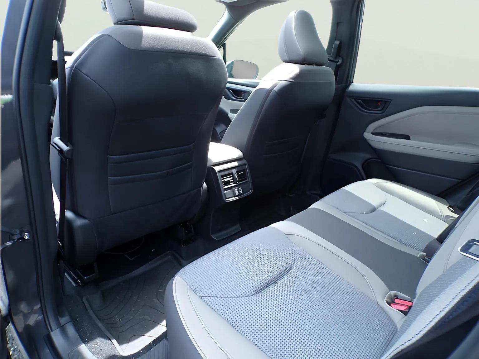 Certified 2025 Subaru Forester Premium image 20