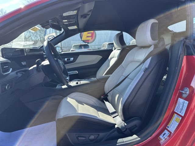 Used 2025 Ford Mustang GT Premium RWD image 15