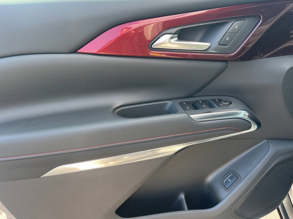 New 2026 Chevrolet Traverse Z71 w/ Driver Confidence Package image 12