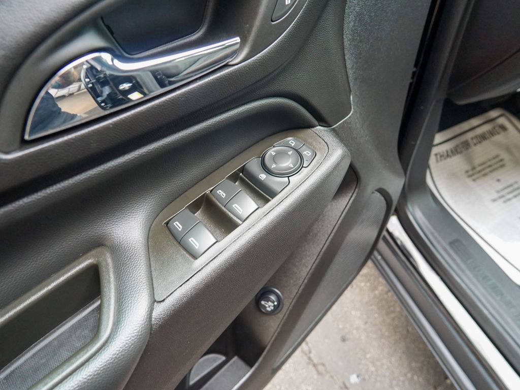 Used 2024 Chevrolet Equinox LT FWD image 17