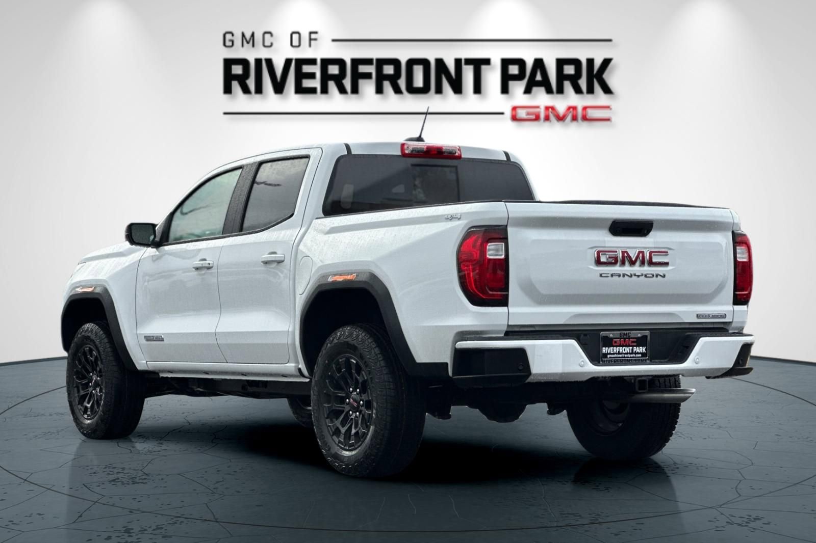New 2026 GMC Canyon Elevation w/ Convenience Package image 4