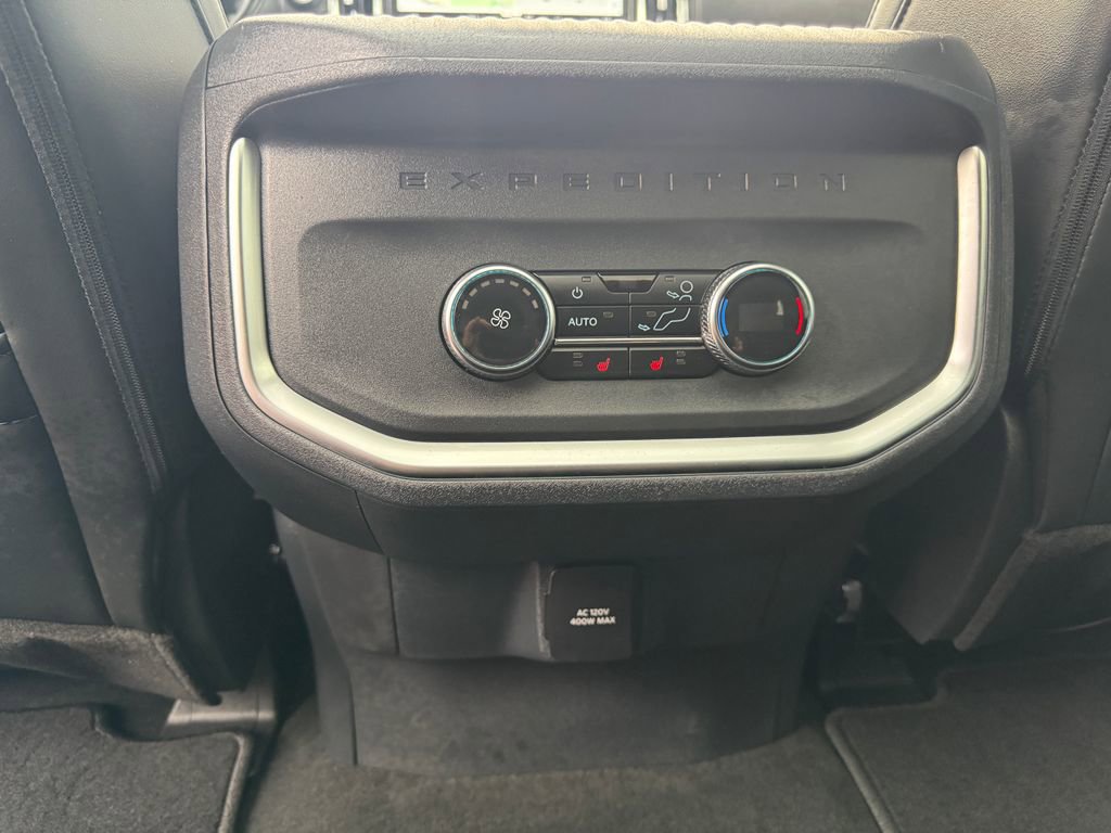 Used 2025 Ford Expedition Platinum w/ Driver's Package image 47