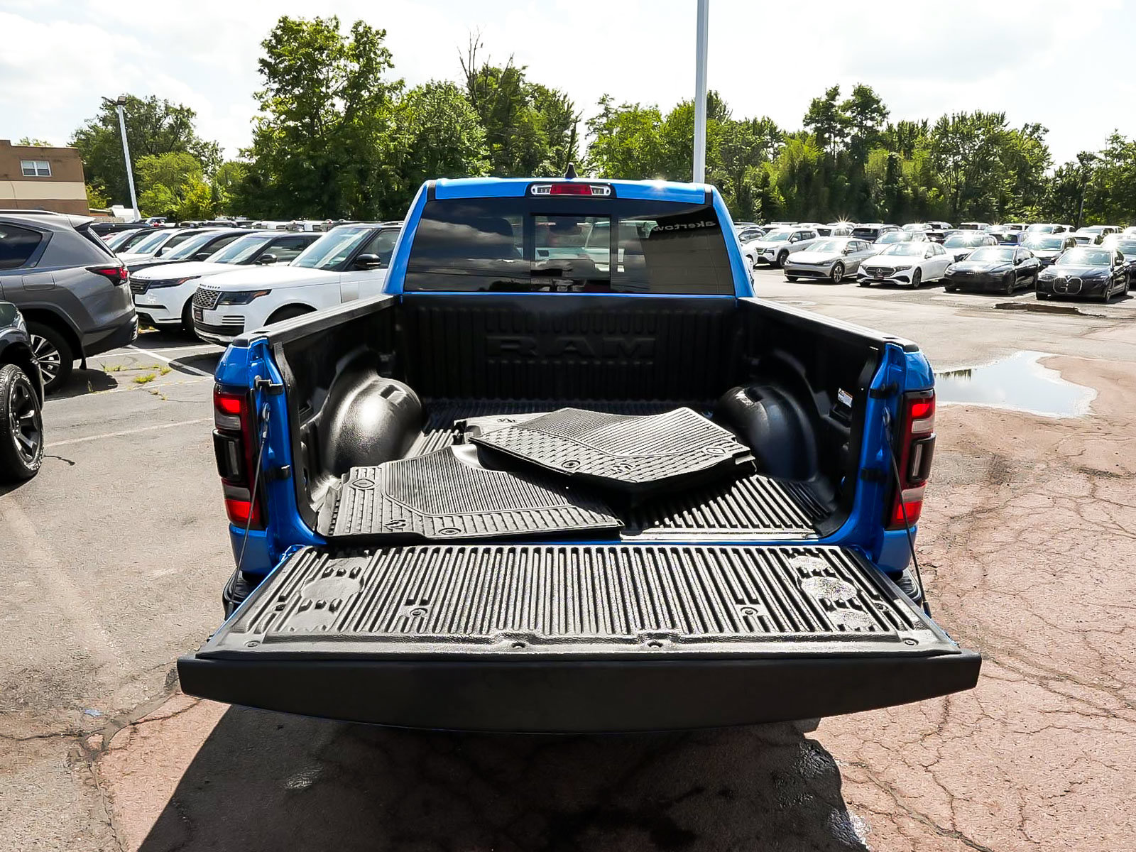 Used 2023 RAM 1500 Big Horn AWD/4WD image 47